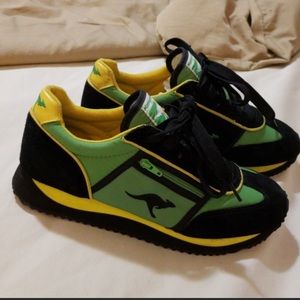 New, never worn KangaROOS vintage sneakers!